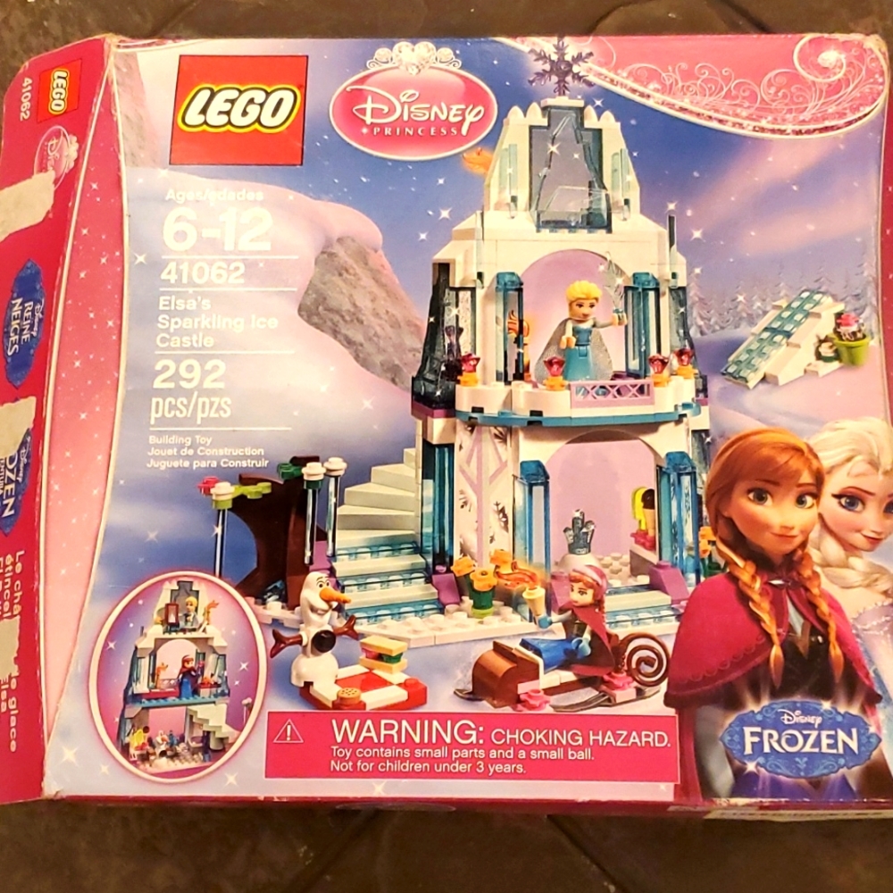 Lego Elsa's Sparkling Ice Castle